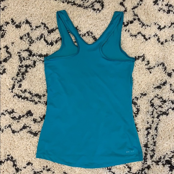 Nike pro exercise top - Picture 2 of 2